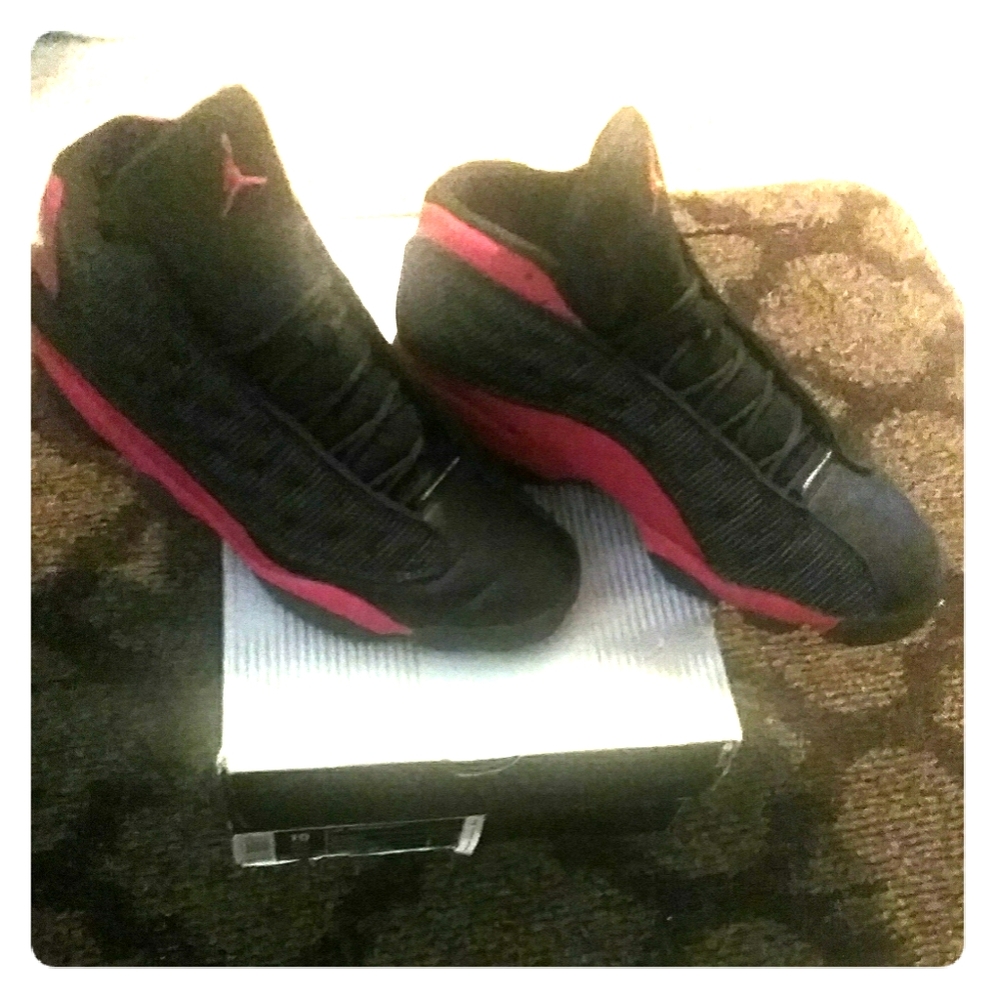 Jordan Retro 13's Blk/Red Mens Sz10